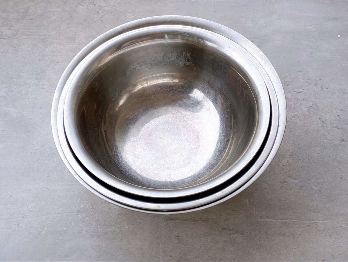 クリームが飛び散らないハンドミキサーの使い方