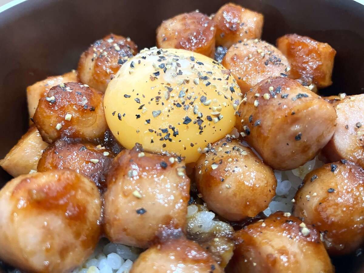 エバラ「黄金ウインナー丼」のレシピ