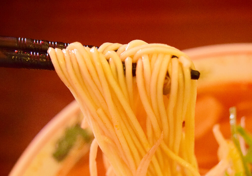 魁力屋「京都漆黒醤油ラーメン」