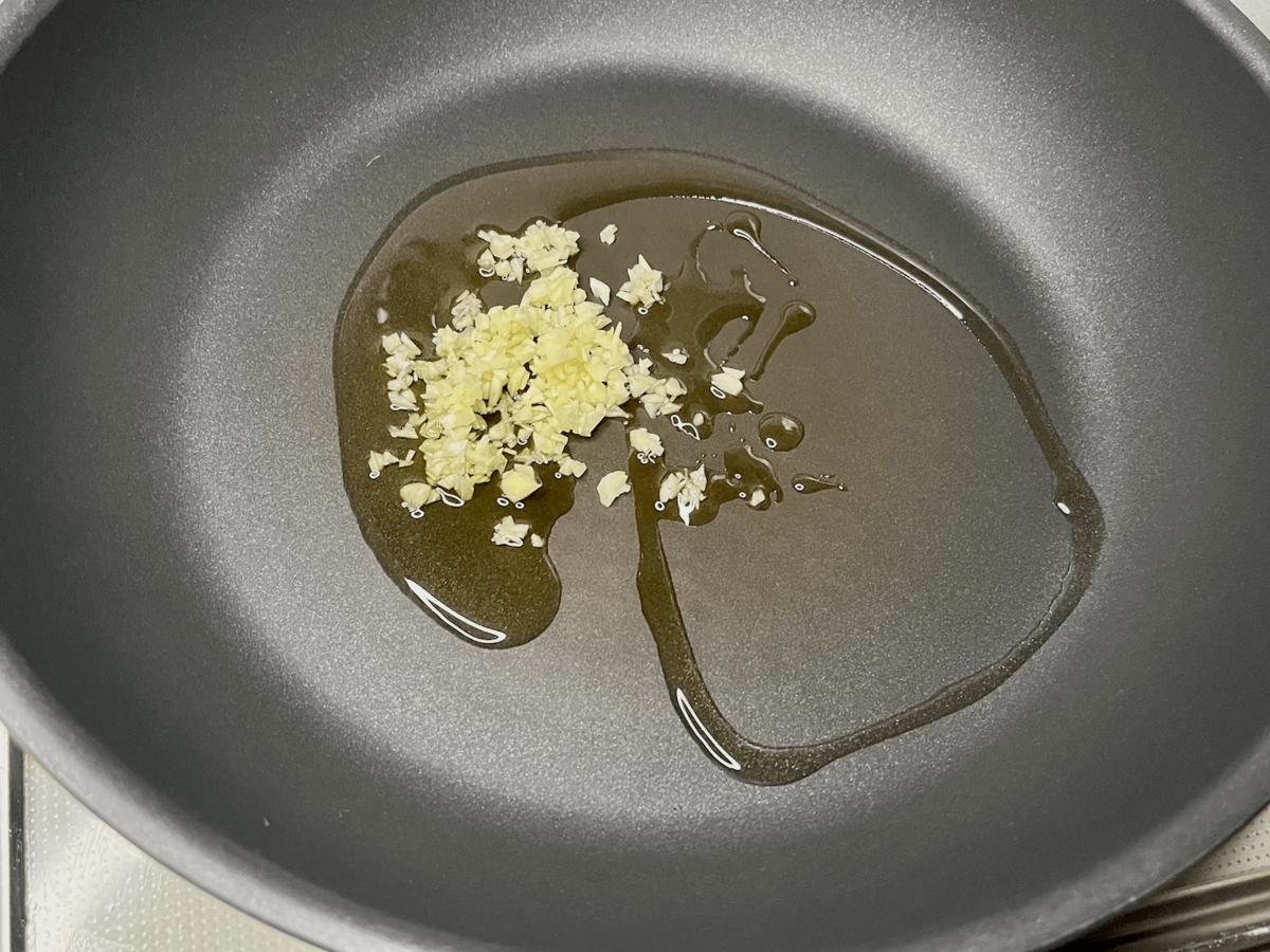 ポテトのタカタクさん「揚げないチーズコロッケ」