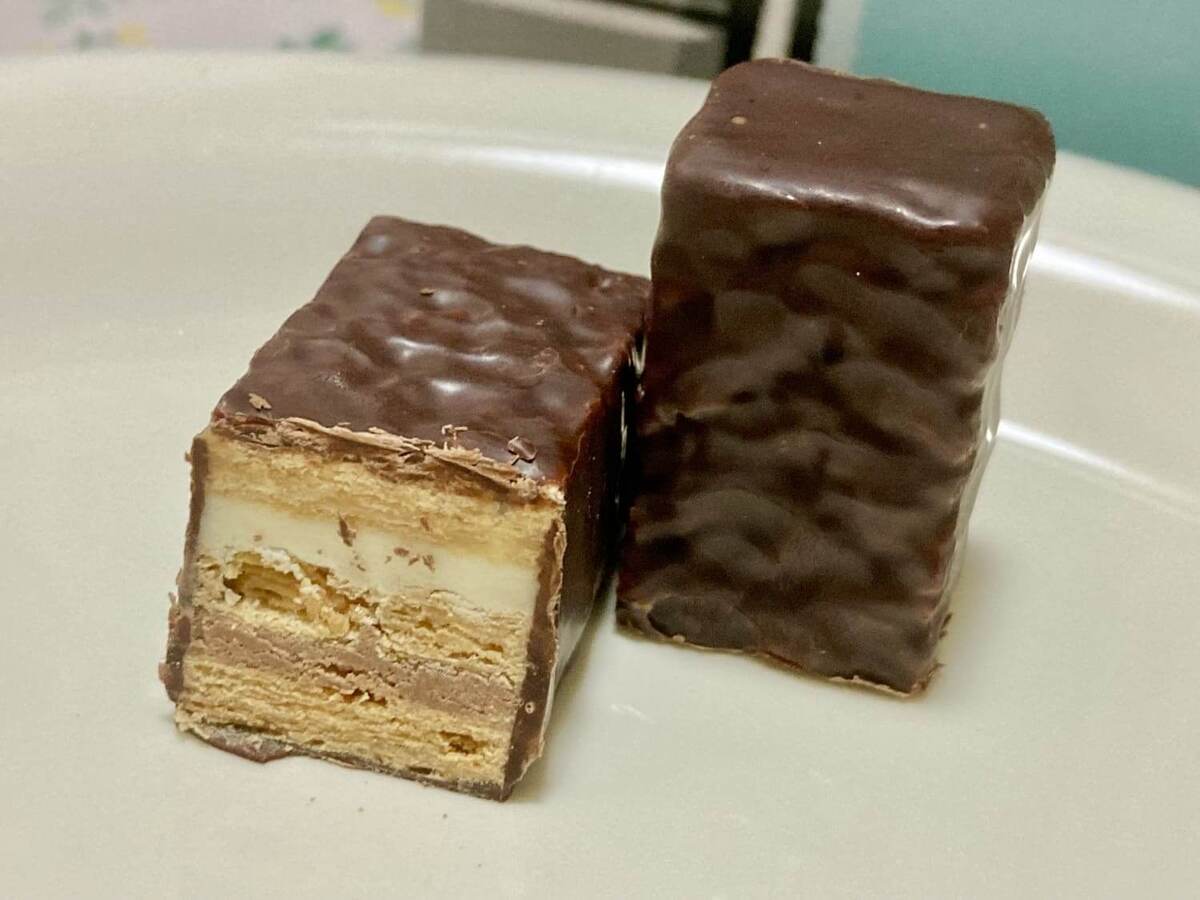 【ファミマがチョコだらけ2025】全11種から9種を食べ比べ！