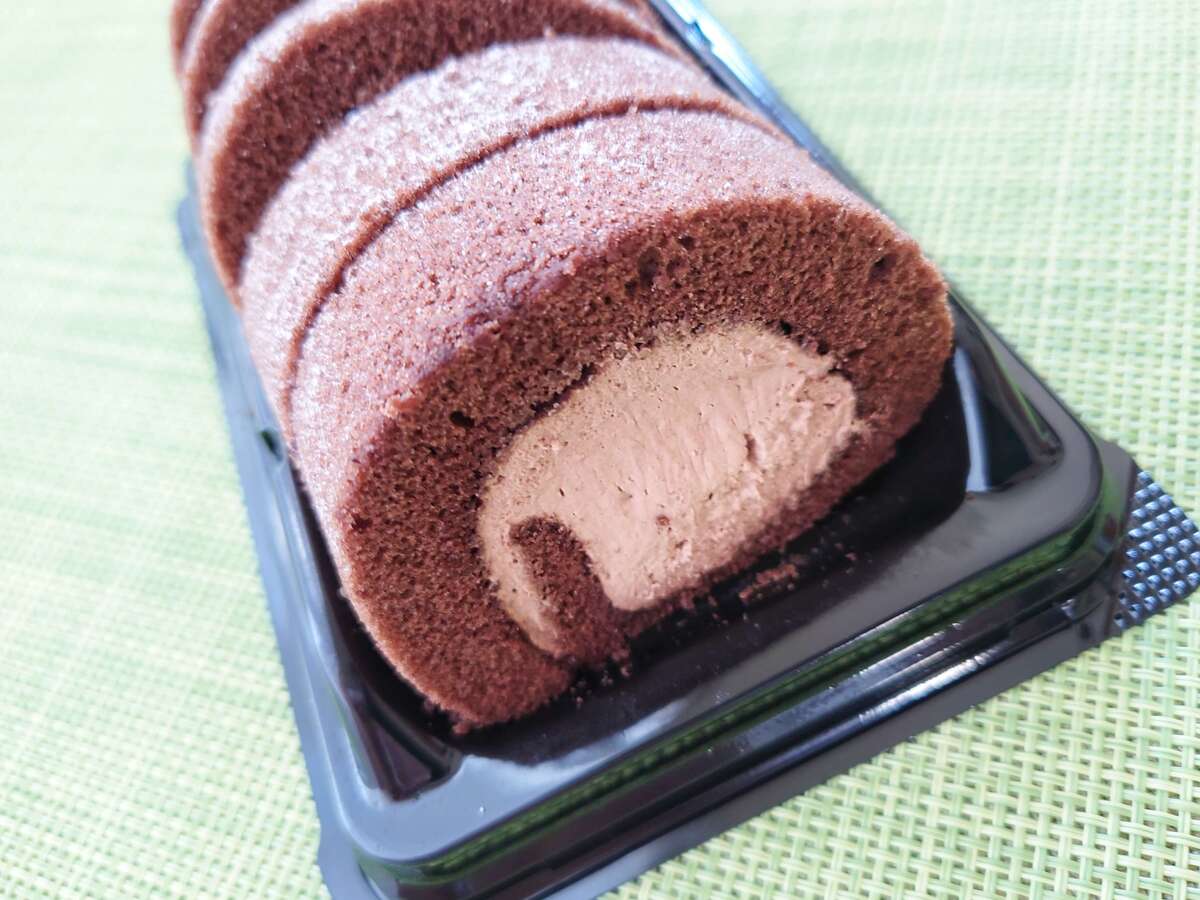 牛乳と卵の手巻きロール・生チョコ
