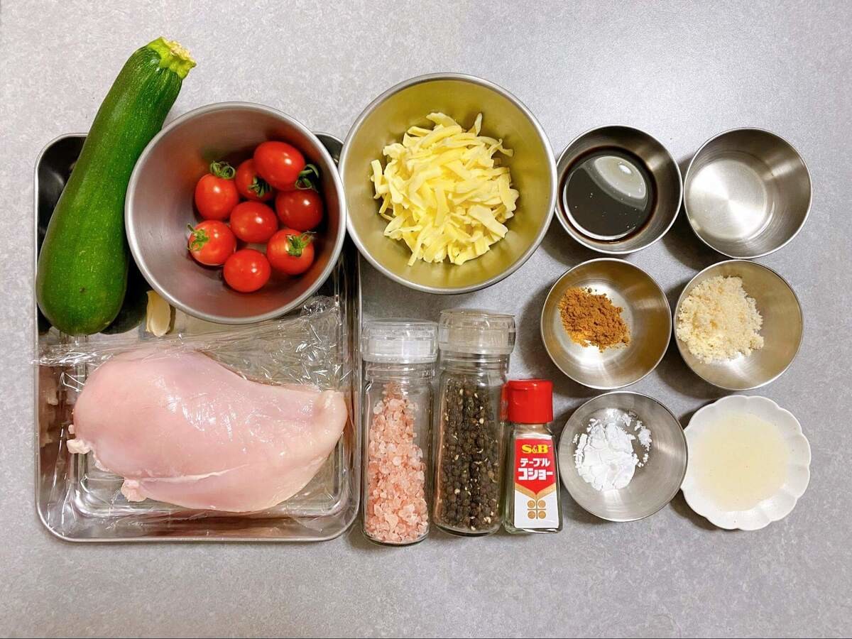 市瀬悦子さん「鶏とズッキーニのカレーじょうゆ」のレシピ