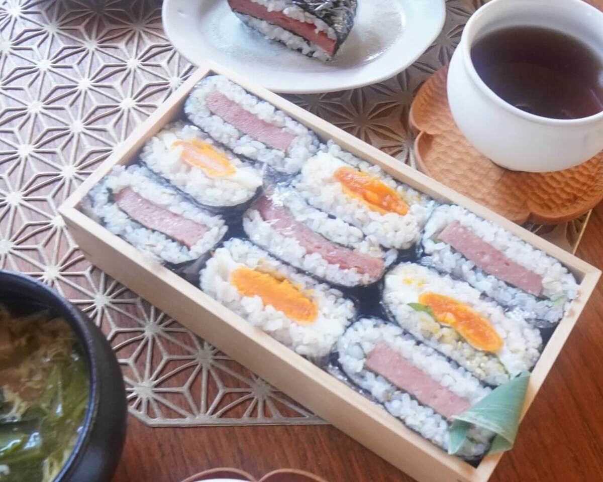 豆腐パックで「おにぎらず」作り方