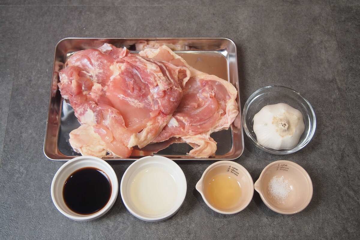 にんにく山のもも肉
