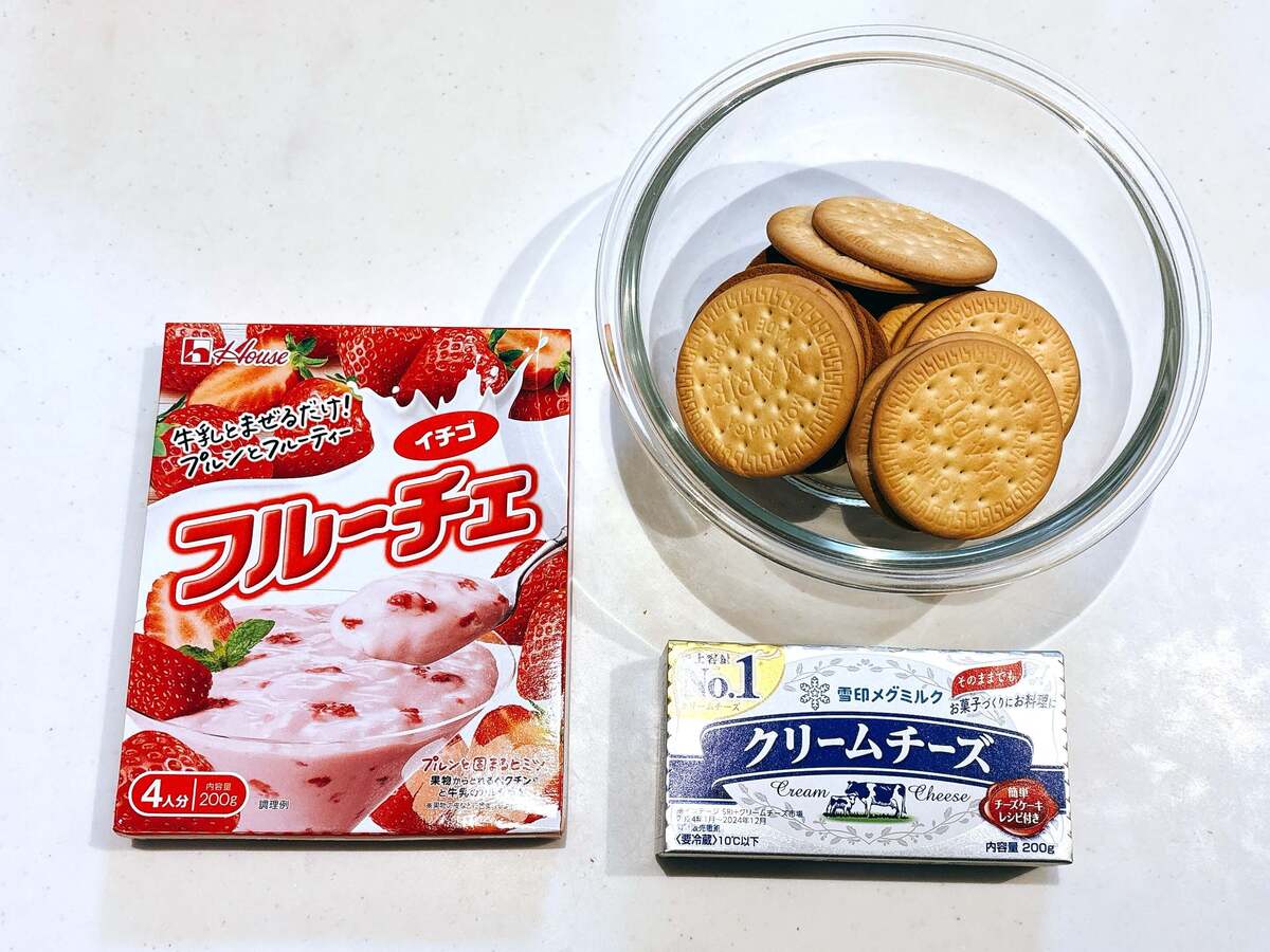 ハウス食品公式「フルーチェで作る！いちごレアチーズケーキ」のレシピ