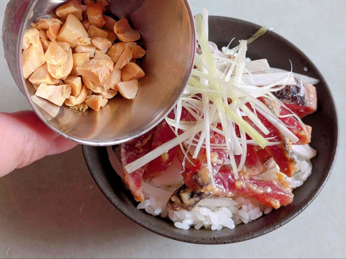 三宅隆二さん「かつおのたたき丼」のレシピ
