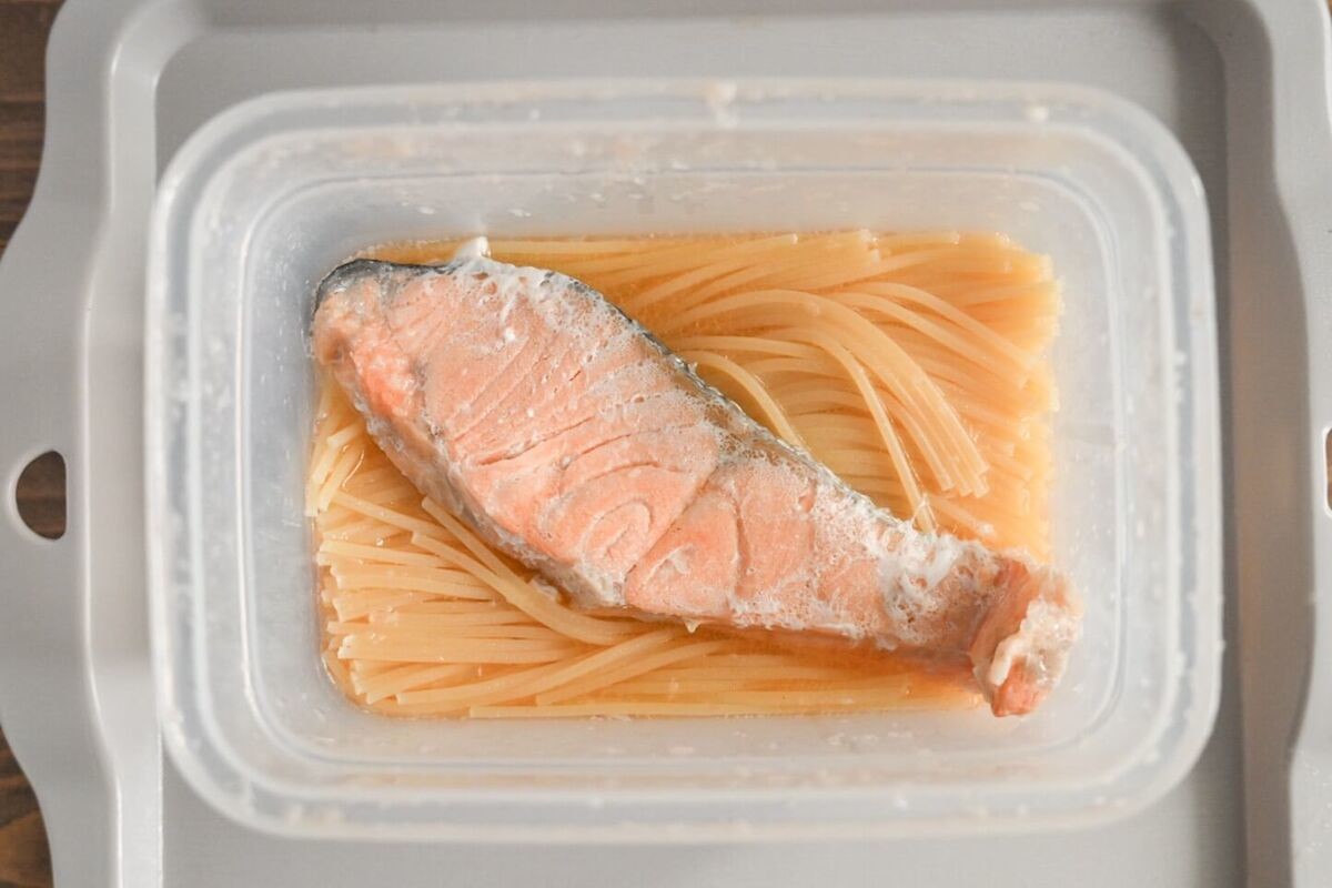 ミツカン「レンジで作る鮭のだしクリームパスタ」