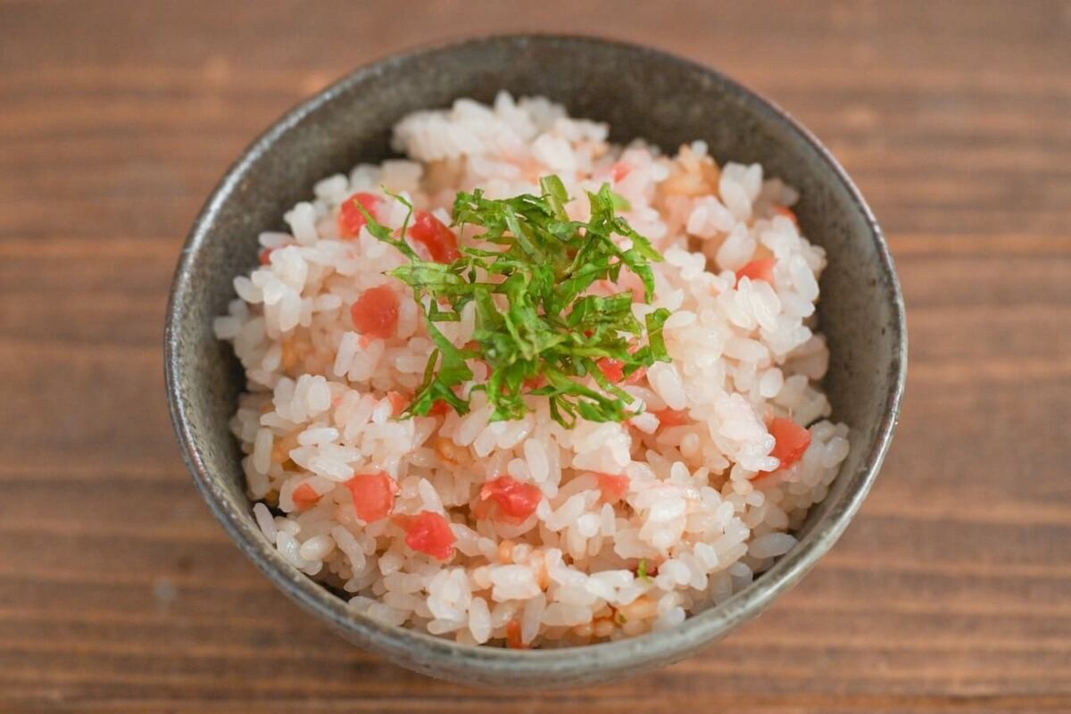 「梅干しだけ！炊き込みごはん」のレシピ