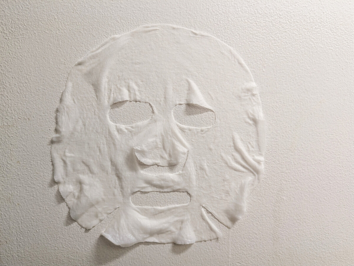 1.SPONGE NAIL POLISH REMOVER（グレープフルーツの香り）