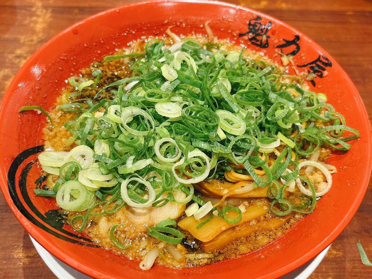 魁力屋「京都漆黒醤油ラーメン」