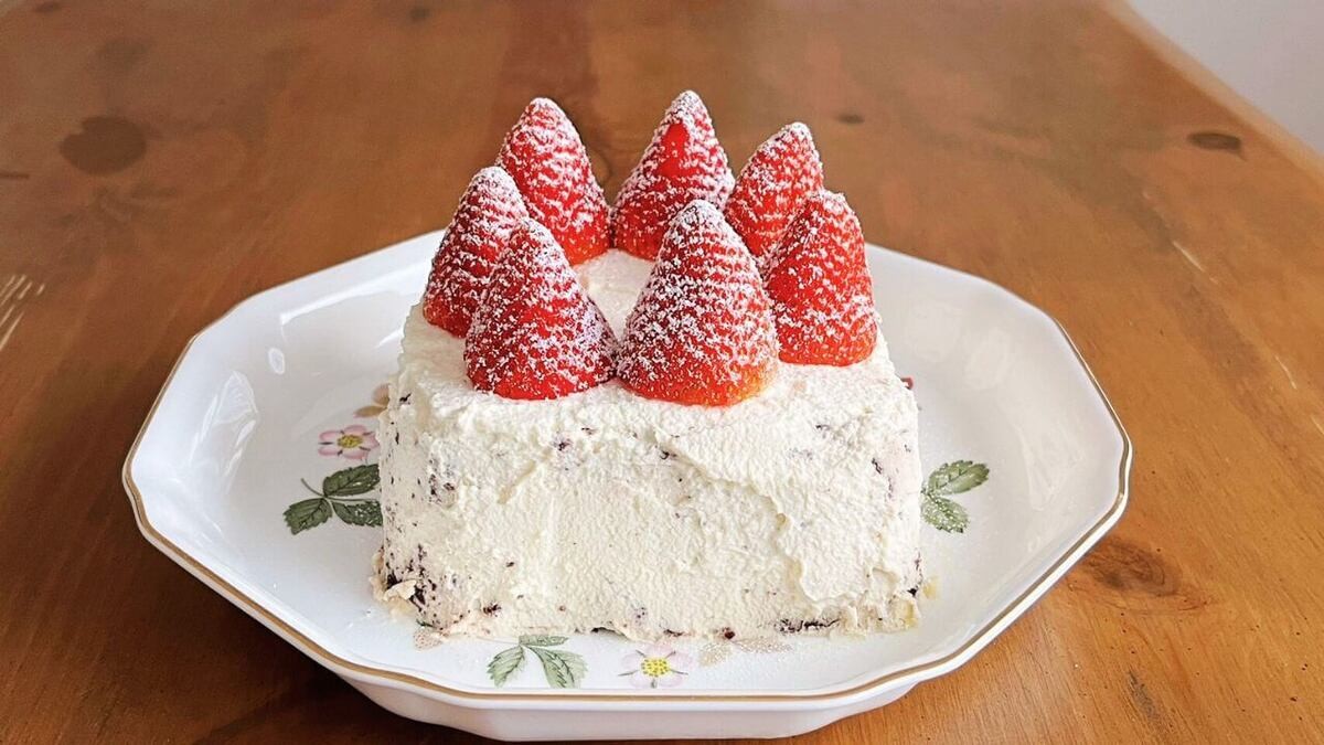 電子レンジで簡単デコレーションケーキのレシピ