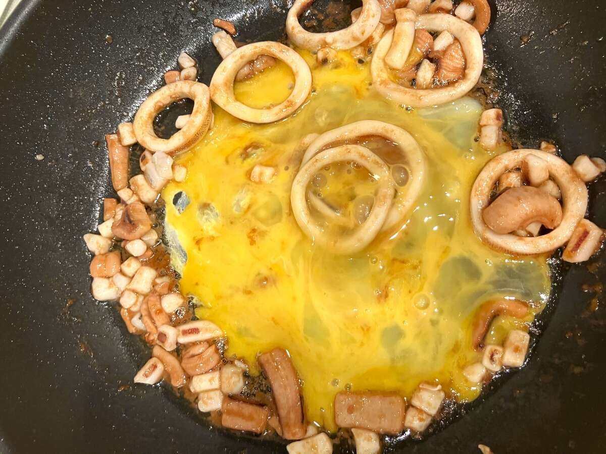 リュウジさん「いかの塩辛焼き飯」のレシピ