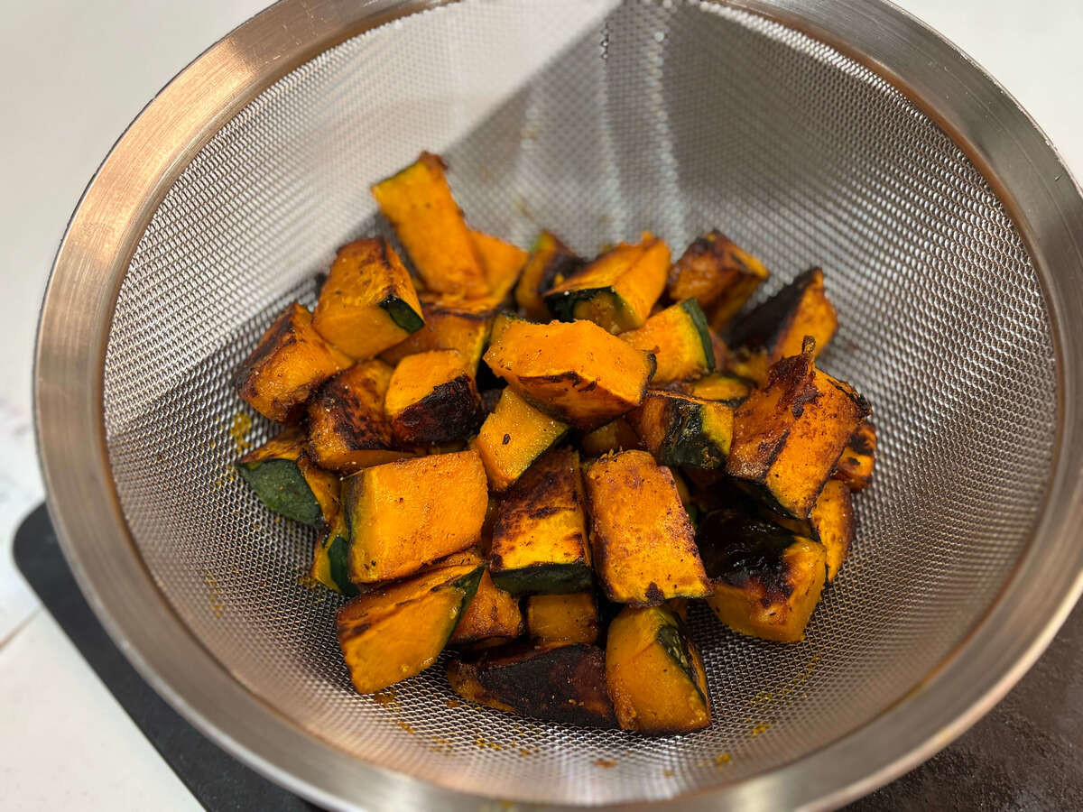 タサン志麻さん「カボチャとリンゴの秋サラダ」