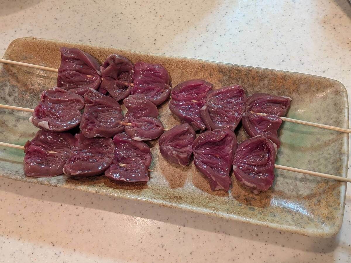 ロピアおすすめ1.食べ盛りの味方！国産なのに激安ムネ肉