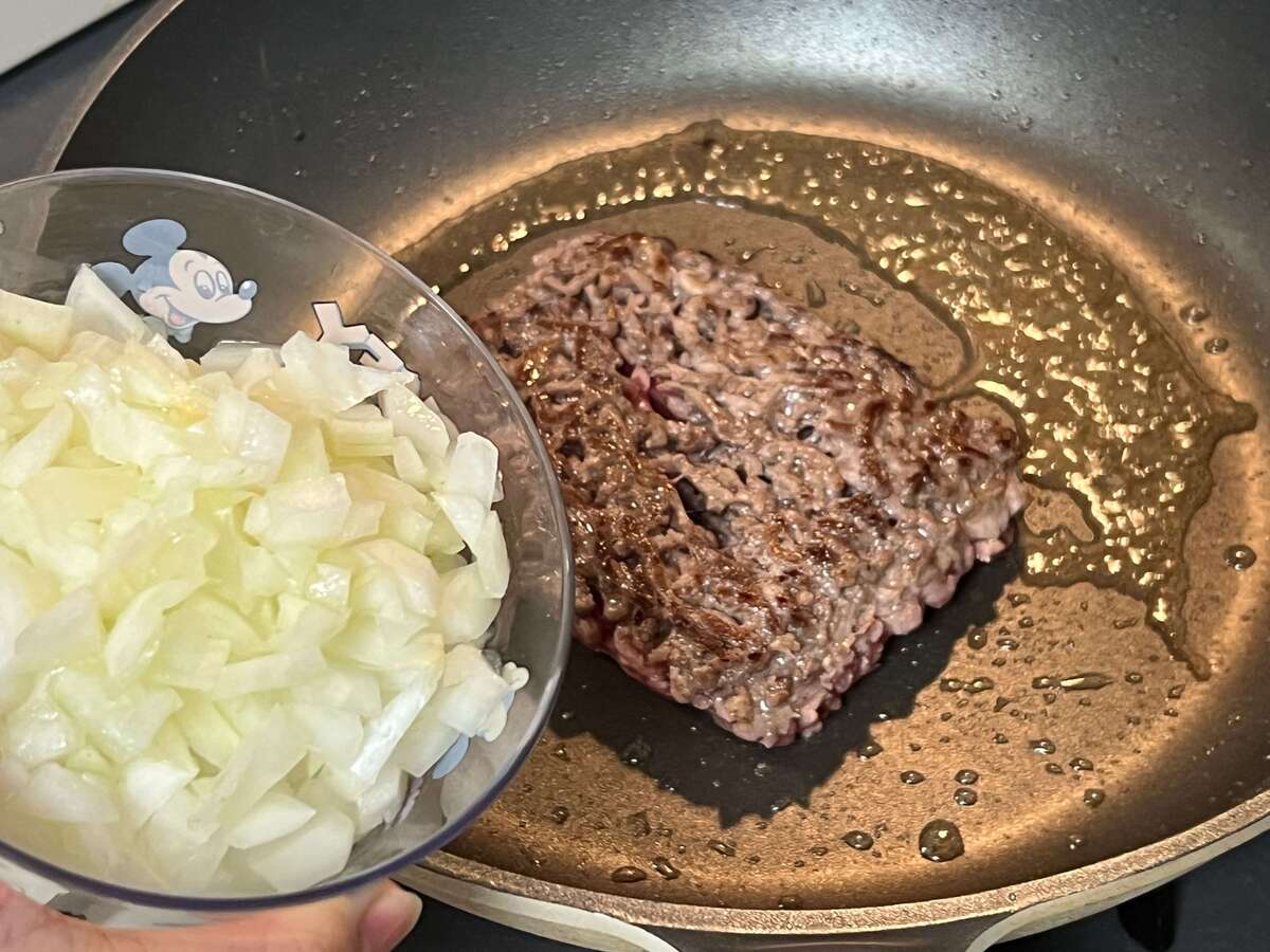濃厚ボロネーゼ 温玉乗せ