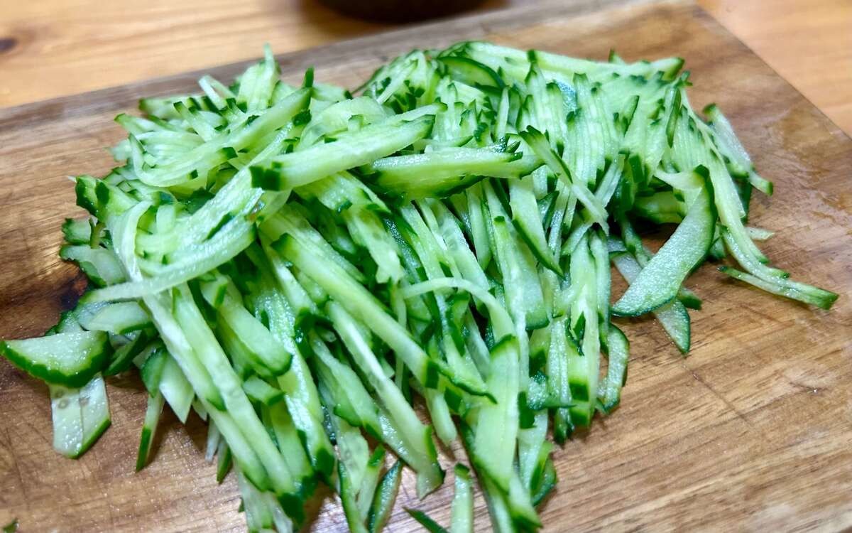 和田明日香さん「蒸しなすのピリ辛ごまだれ」のレシピ