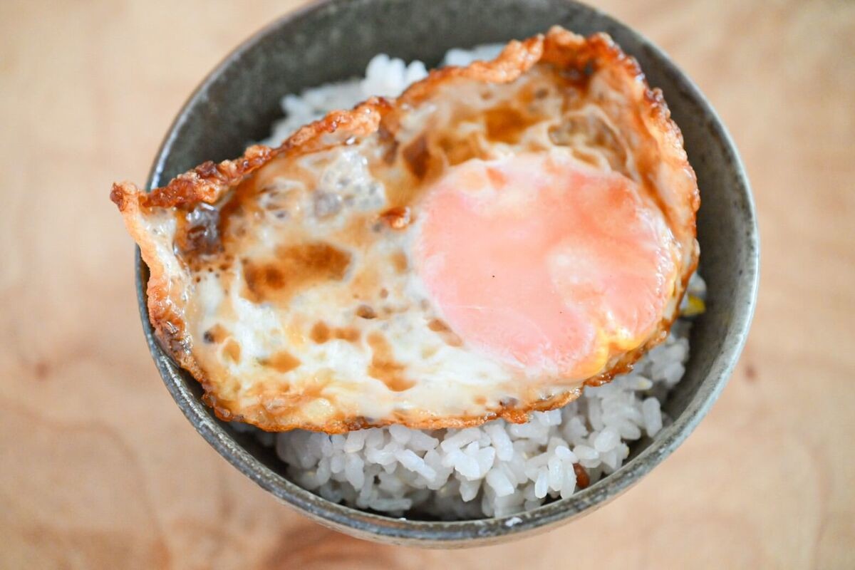 「目玉焼きのオイスターソース漬け」のレシピ