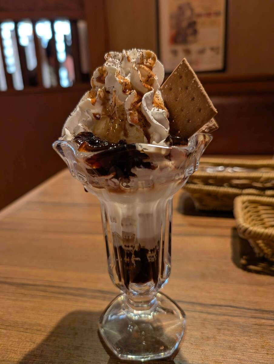 店舗限定メニュー「珈琲パフェ」