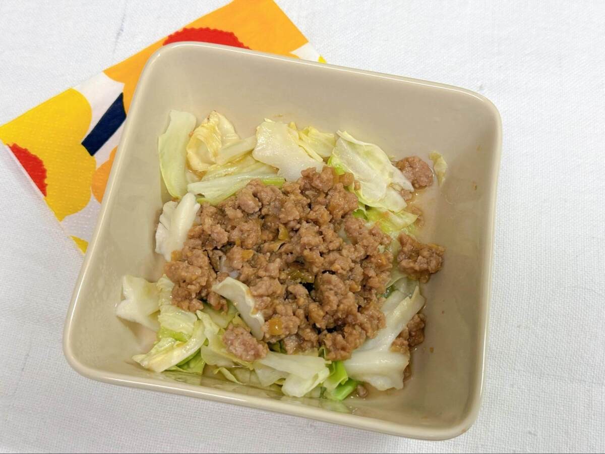 大庭英子さん「キャベツの肉みそがけ」