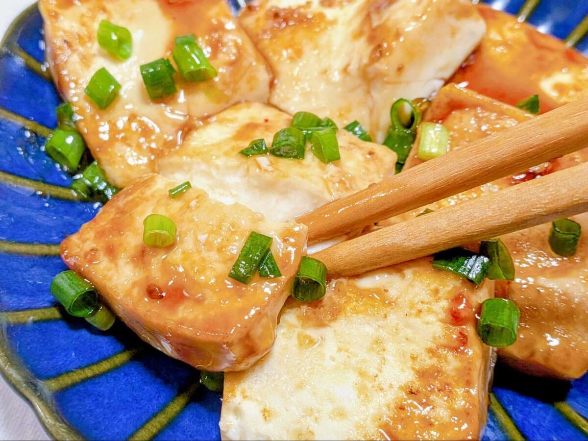 モランボン公式「ジャンで作る豆腐ステーキ」