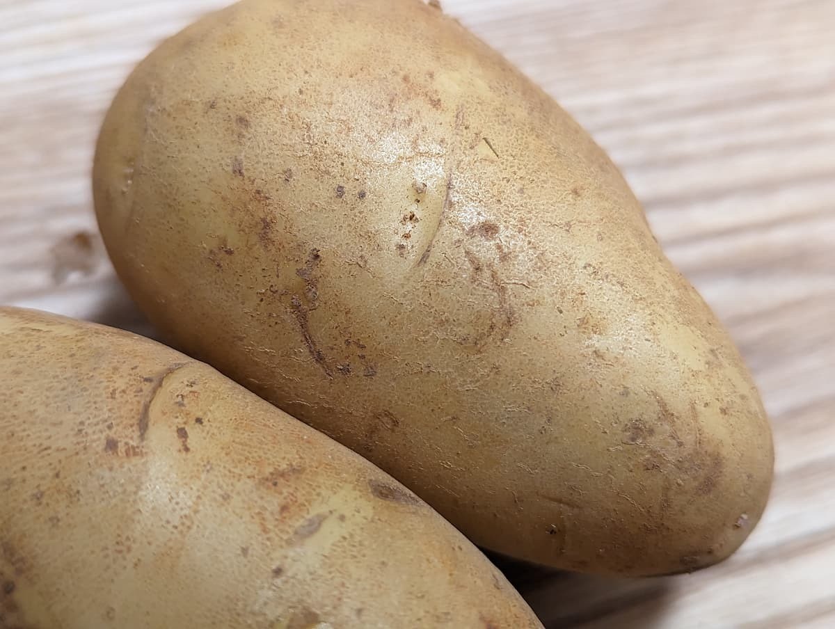 じゃがいも、緑っぽいな」→絶対買わないで！【スーパー青果部】意外と