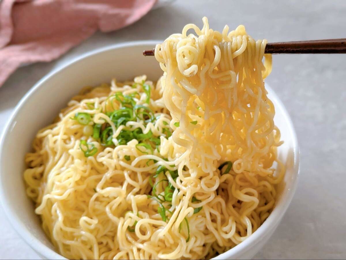 どんな袋麺も美味しくなる簡単油そばの作り方