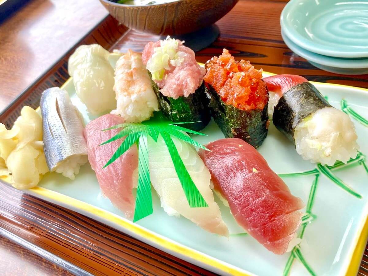 佐渡ヶ島「長浜荘」とは?