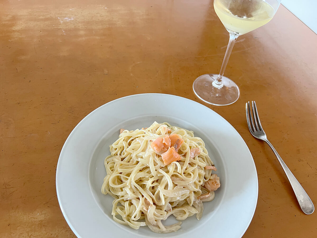 スモークサーモンのクリームパスタ