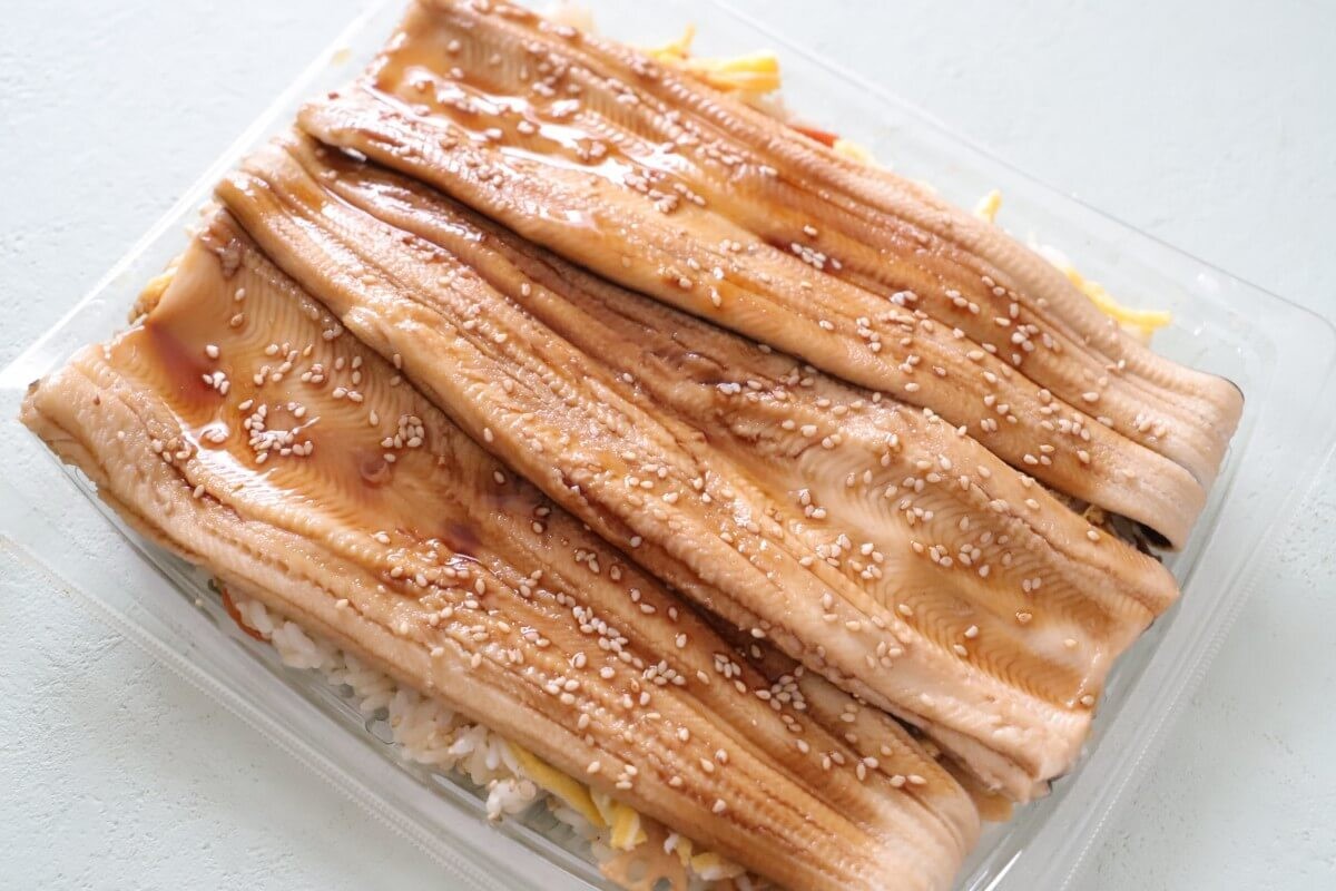 コストコおすすめ「煮穴子ちらし寿司」