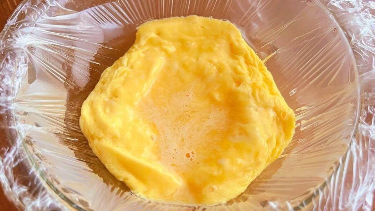 「爆速チーズオムレツ」のレシピ
