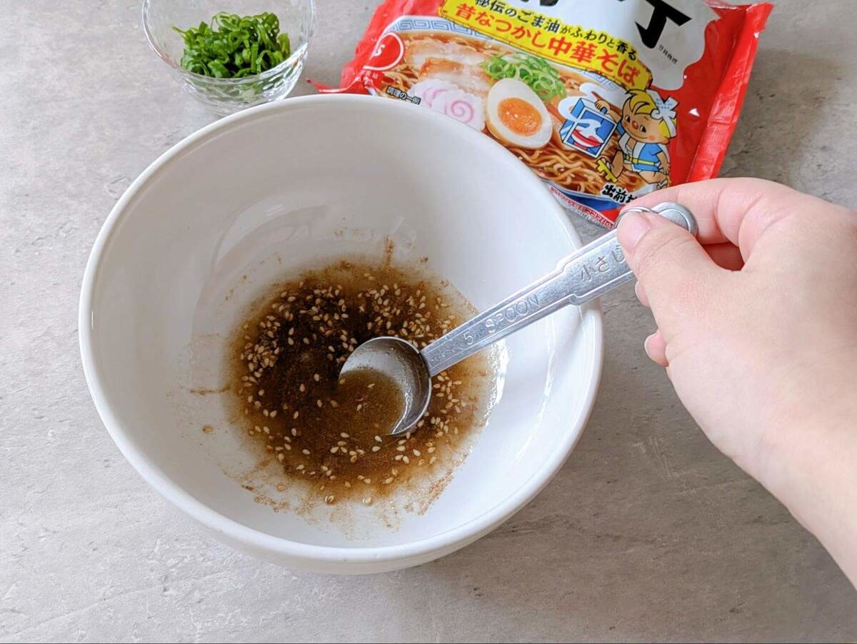 どんな袋麺も美味しくなる簡単油そばの作り方