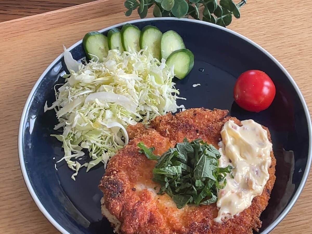 北斗晶さん「鶏むね肉でさっぱりわらじカツ」