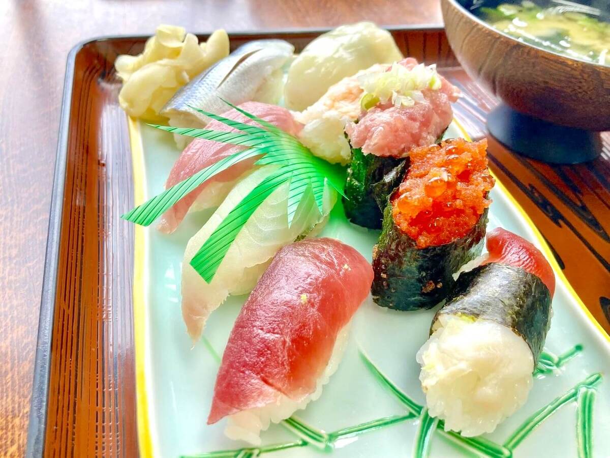 佐渡ヶ島「長浜荘」とは?