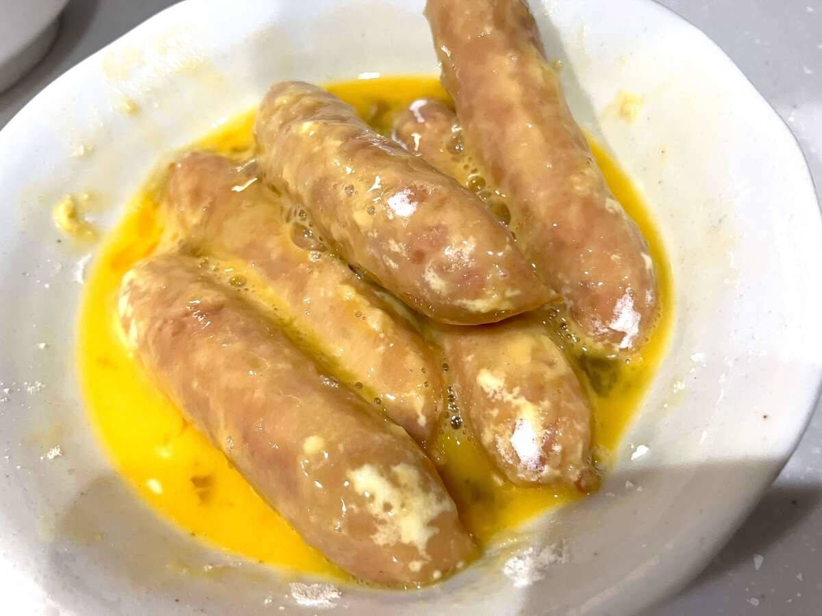 丸大食品「ウインナーのベビースターラーメン衣揚げ」