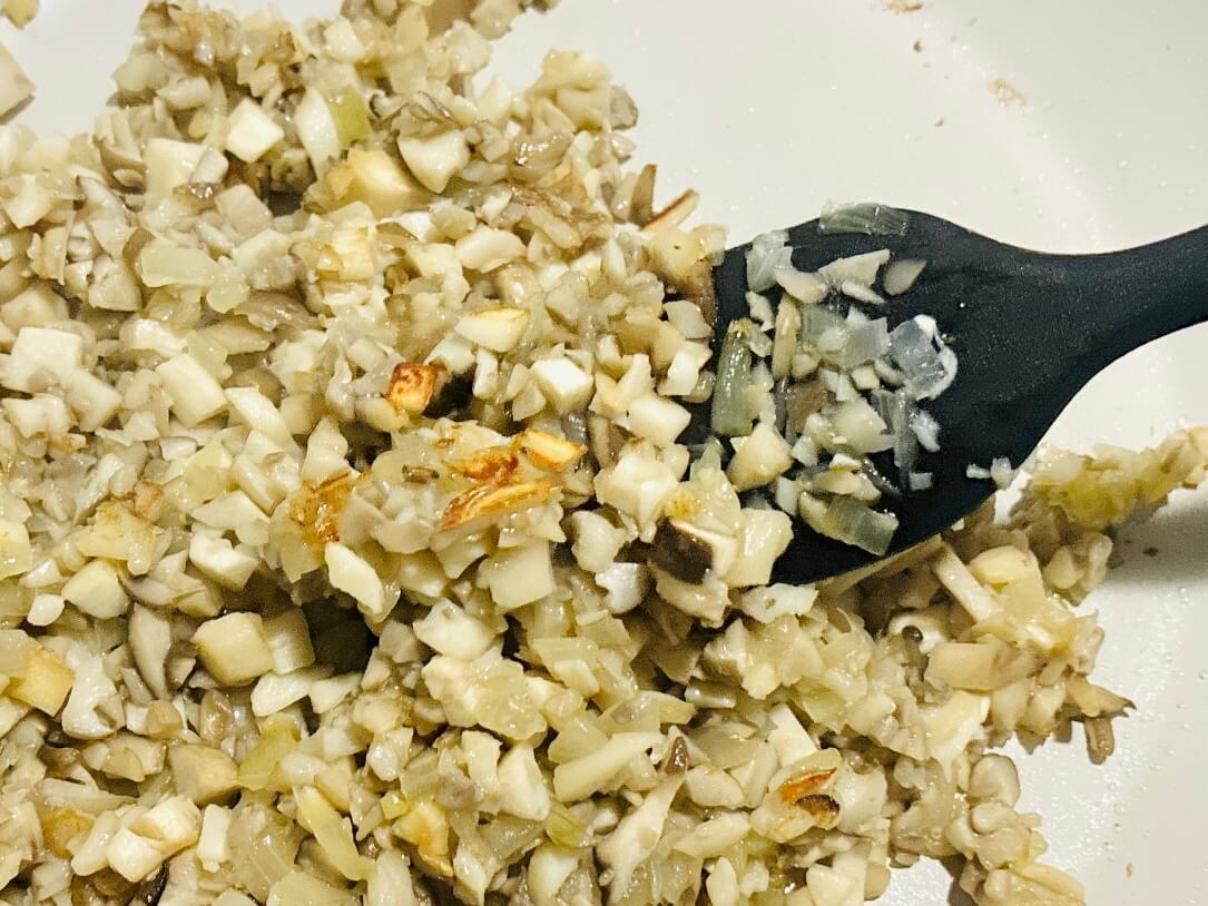 パパイズムさん「きのこで作るミートじゃないソース」