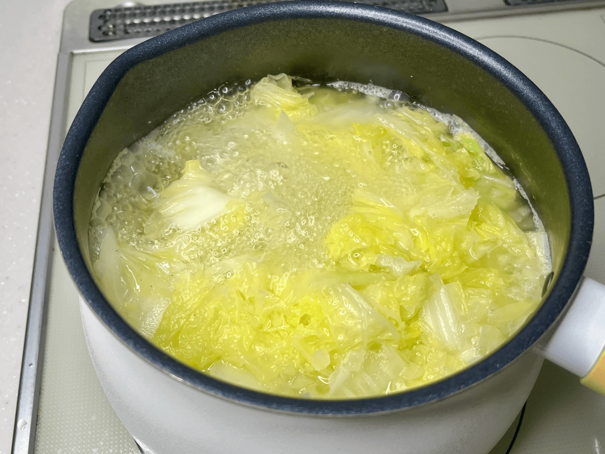 大阪王将が教える「白菜の切り方」