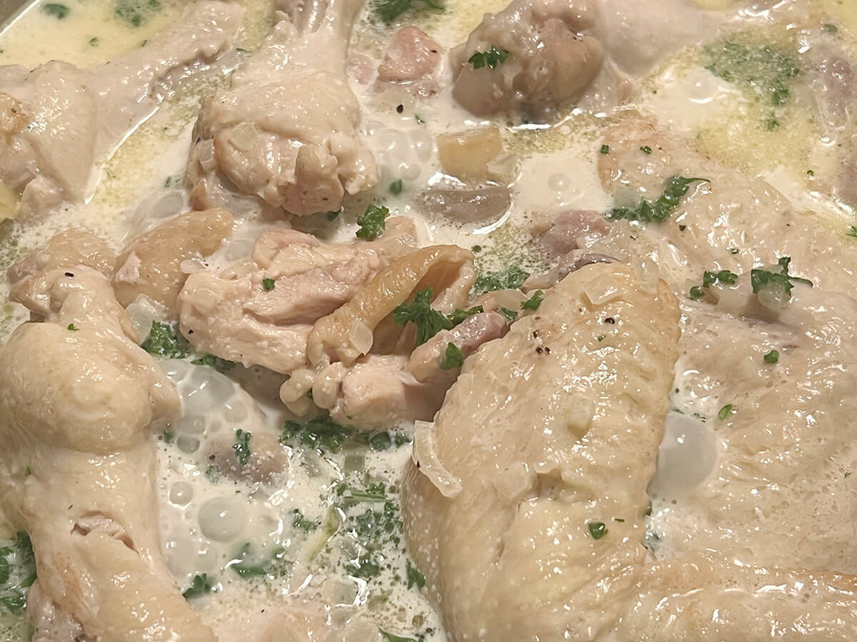 鶏肉の白ワイン煮込み