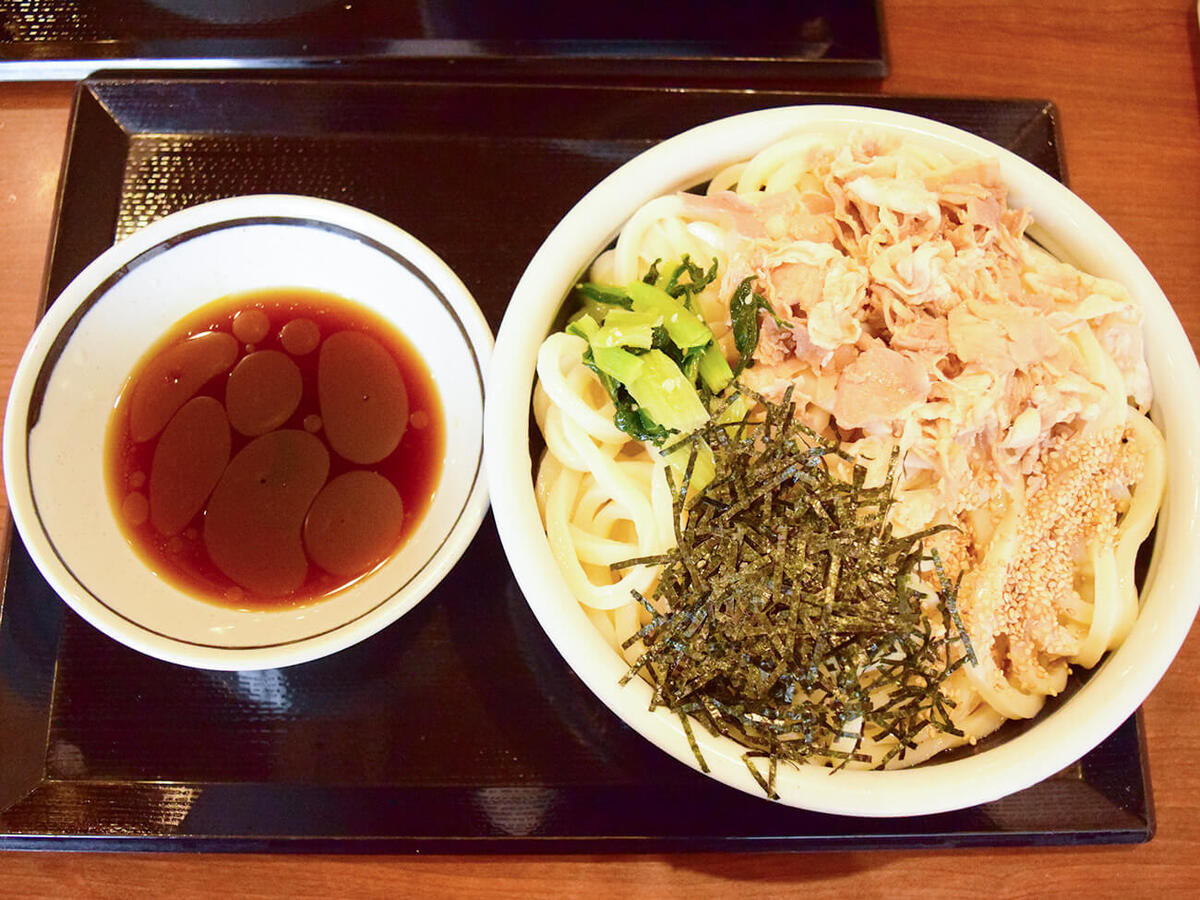 丸亀製麺「濃厚魚介豚つけ汁うどん」うどん3玉まで増量無料