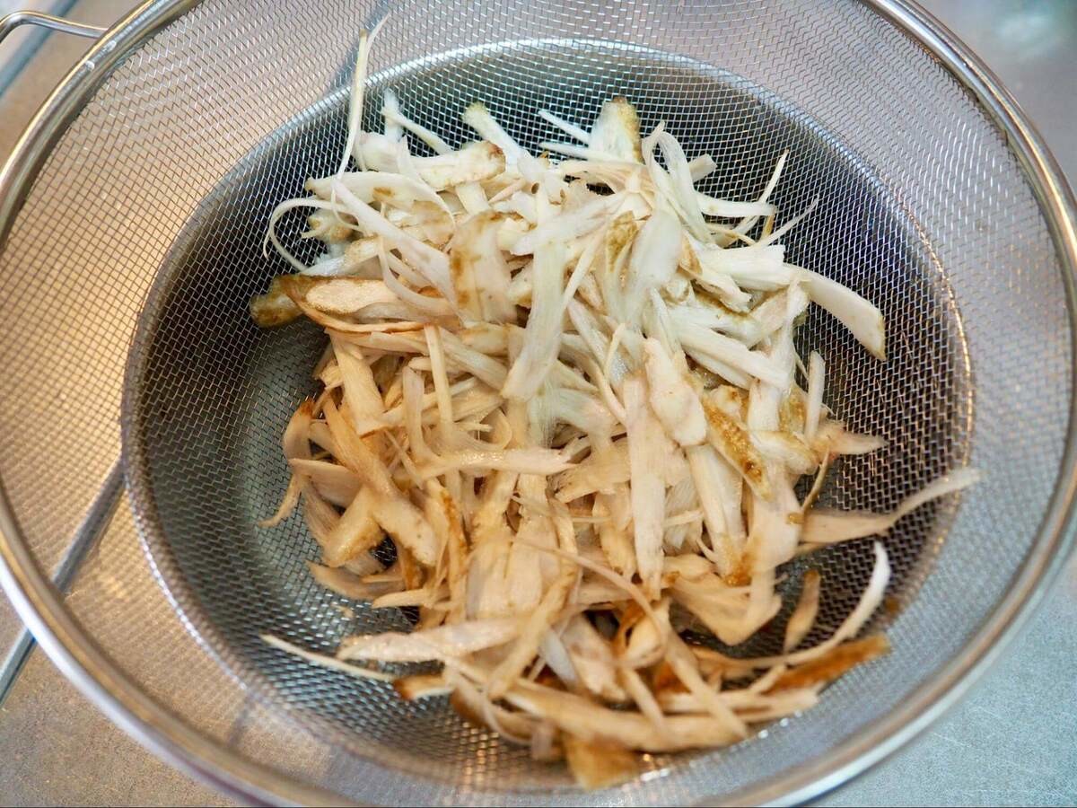 藤井恵さん直伝「ホタテ缶と厚揚げの鍋」の作り方