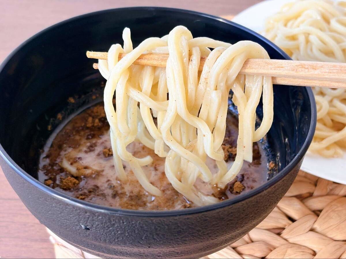 コスモス専売品の冷凍ラーメン