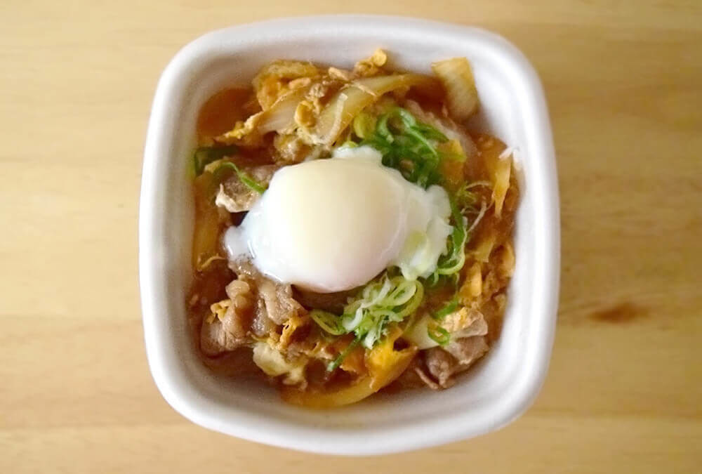 吉野家「月見牛とじ丼」
