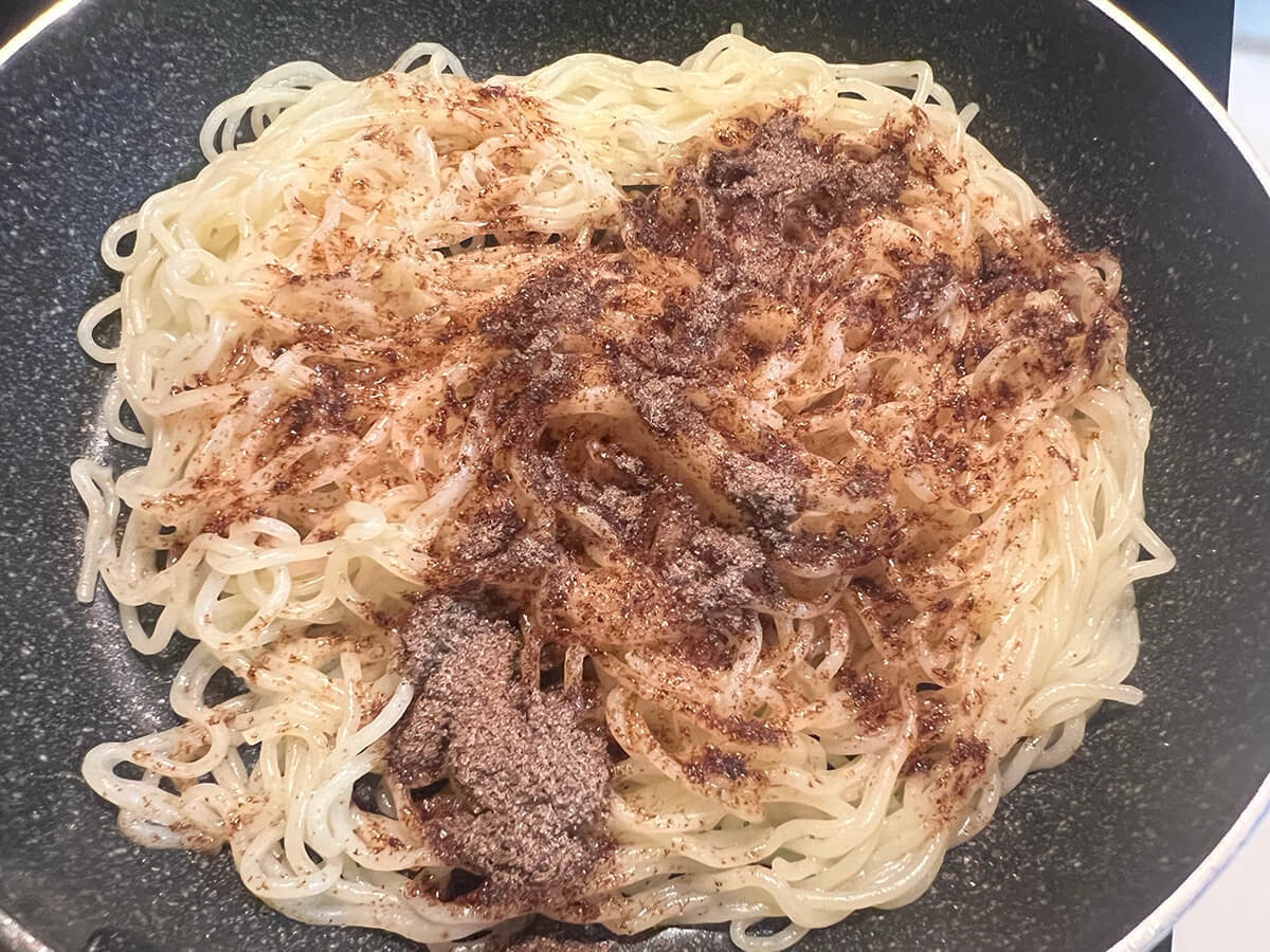 アスパラと焼そばのキッシュ風