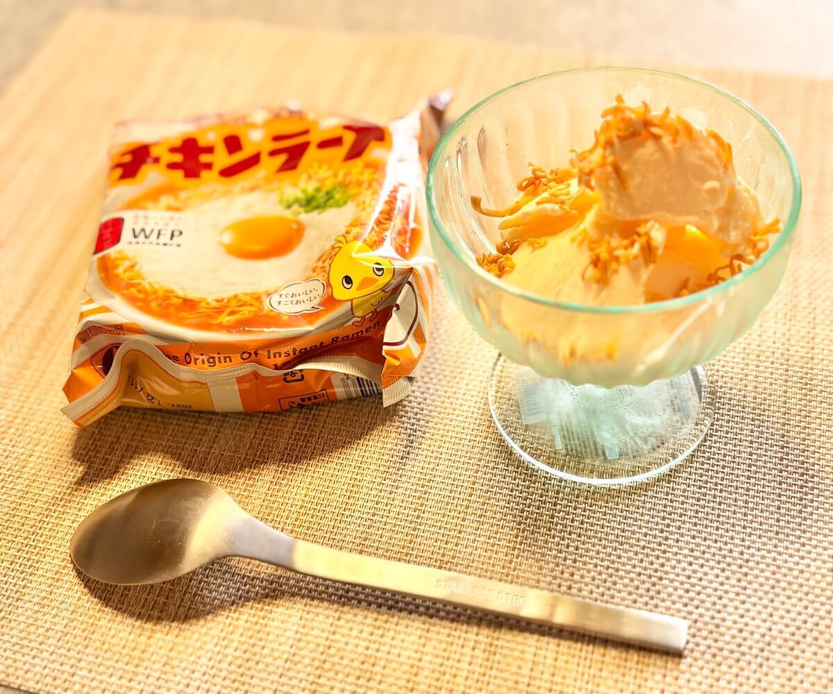 日清チキンラーメン公式「簡単ヤバうま! ザクとろ チキラーアイス」のレシピ