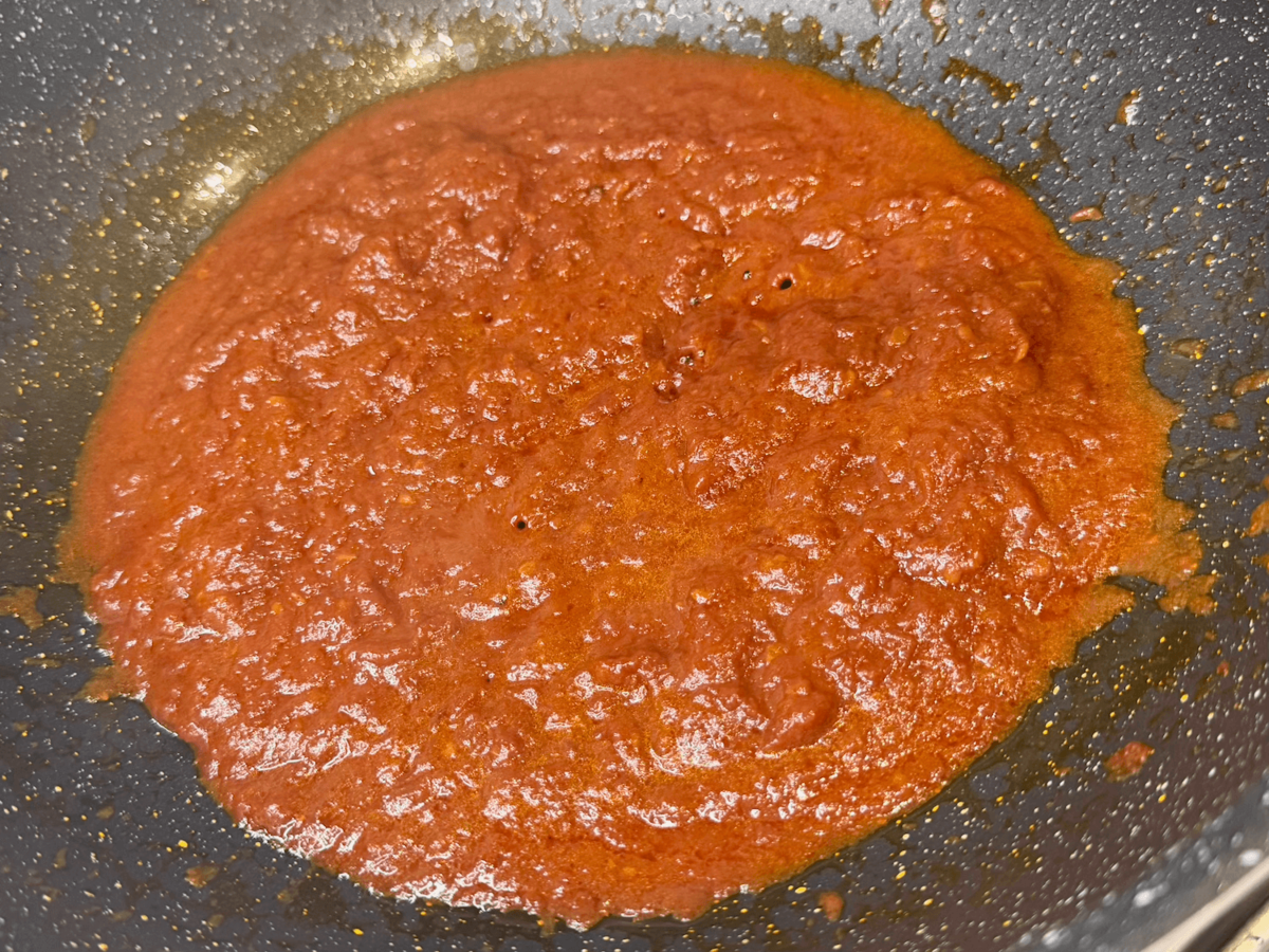 弓削啓太さん「超時短でできる絶品トマトソース」