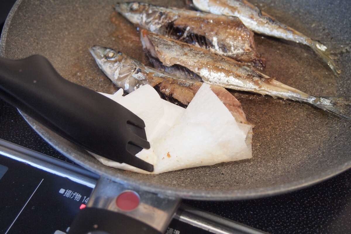 藤野嘉子さん「さんまのフライパン焼き」のレシピ