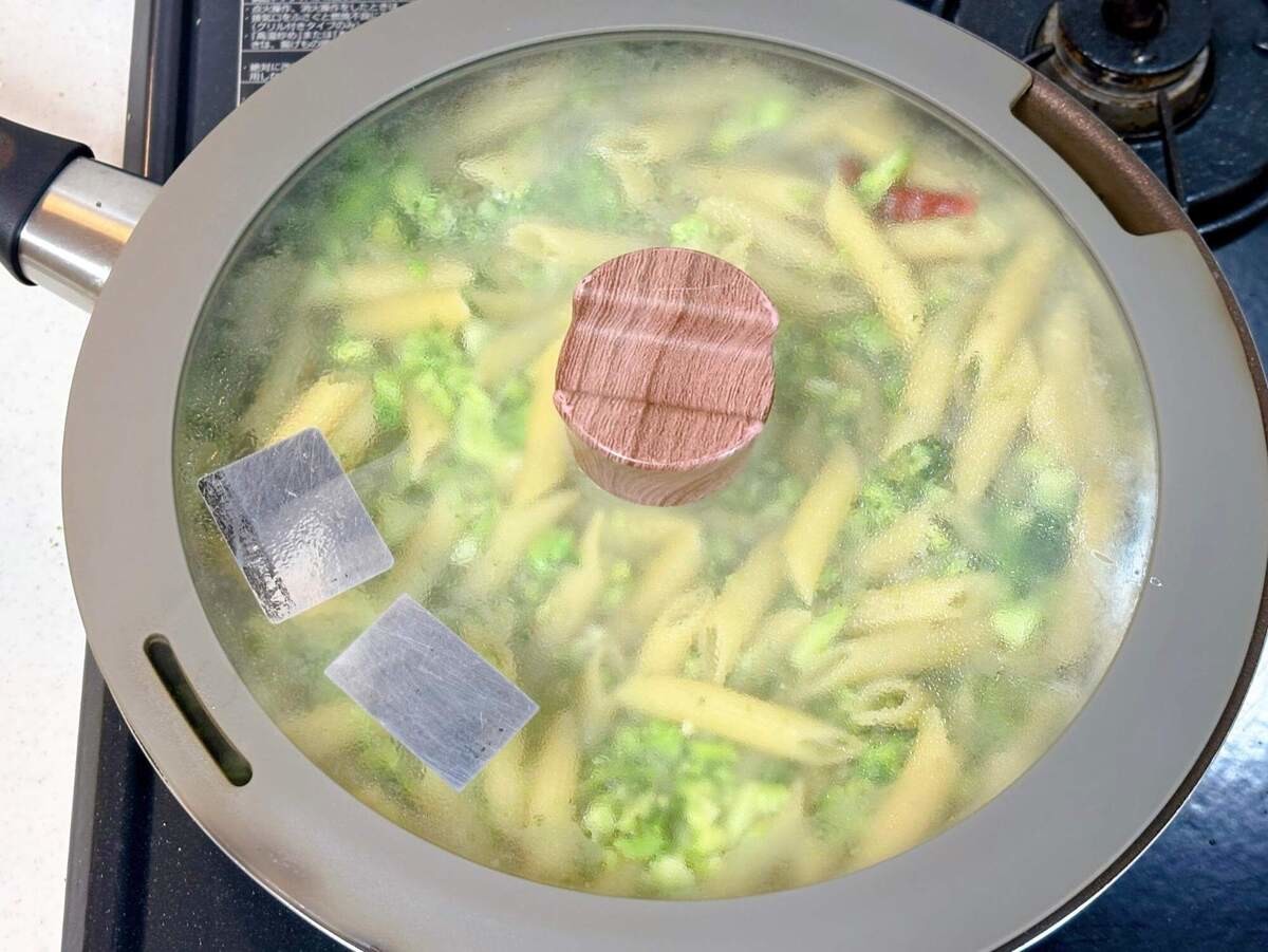 和田明日香さん「削りブロッコリーソースのパスタ」のレシピ