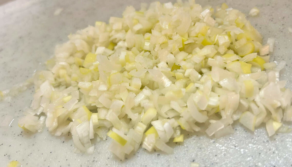 厚揚げグリュイエールチーズ焼き