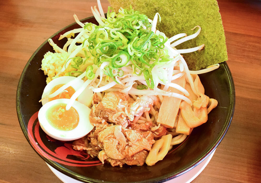 ラーメン魁力屋「生姜醤油肉つけ麺（味玉つき）」実食レポ