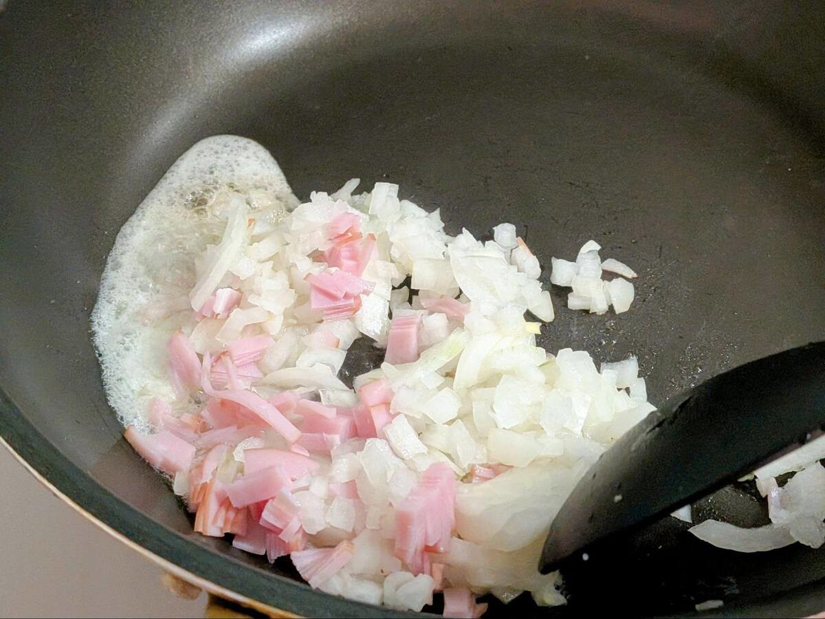 『たいめいけん』公式「オムライス」